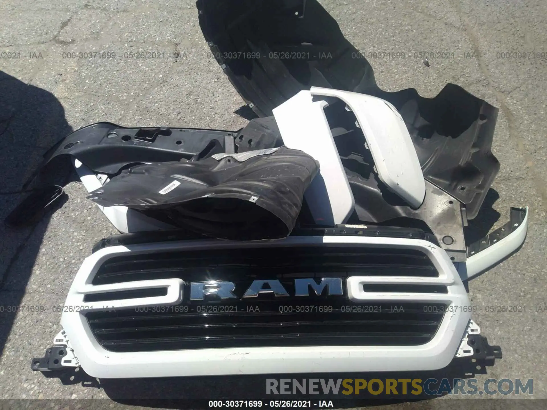 12 Photograph of a damaged car 1C6SRFFT7LN108696 RAM 1500 2020