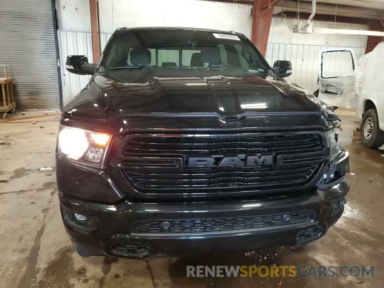 5 Photograph of a damaged car 1C6SRFFT7LN301253 RAM 1500 2020