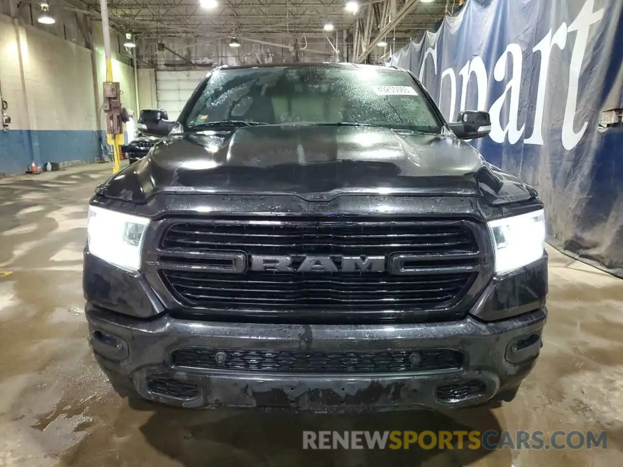 5 Photograph of a damaged car 1C6SRFFT7LN399927 RAM 1500 2020