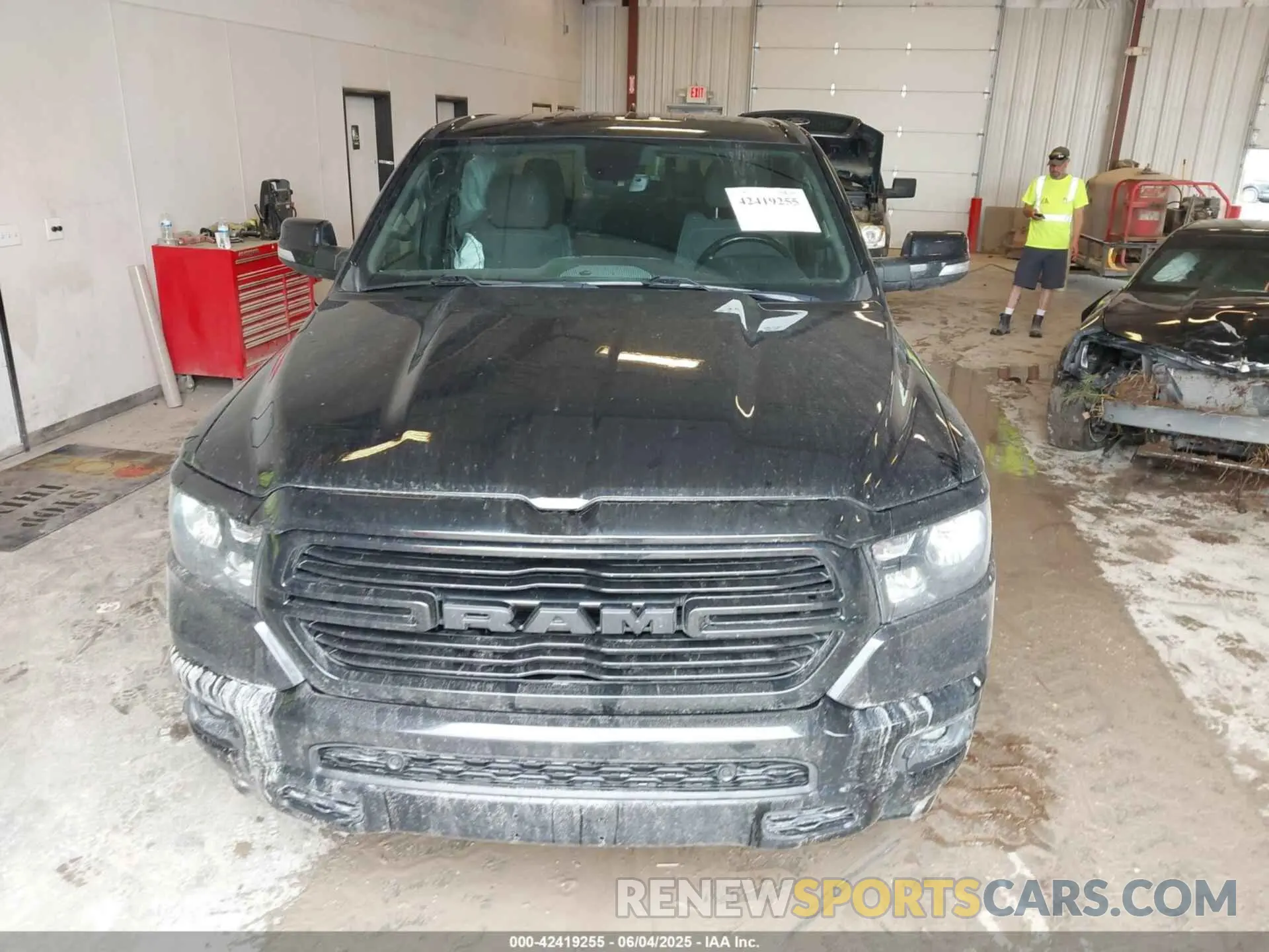 13 Photograph of a damaged car 1C6SRFFT8LN184508 RAM 1500 2020