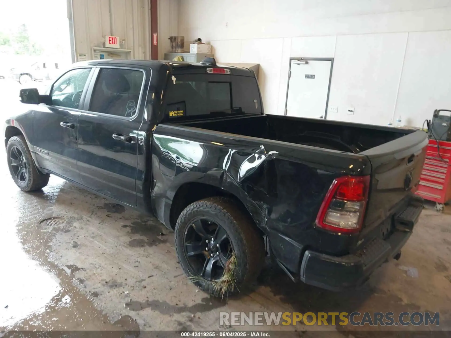 3 Photograph of a damaged car 1C6SRFFT8LN184508 RAM 1500 2020