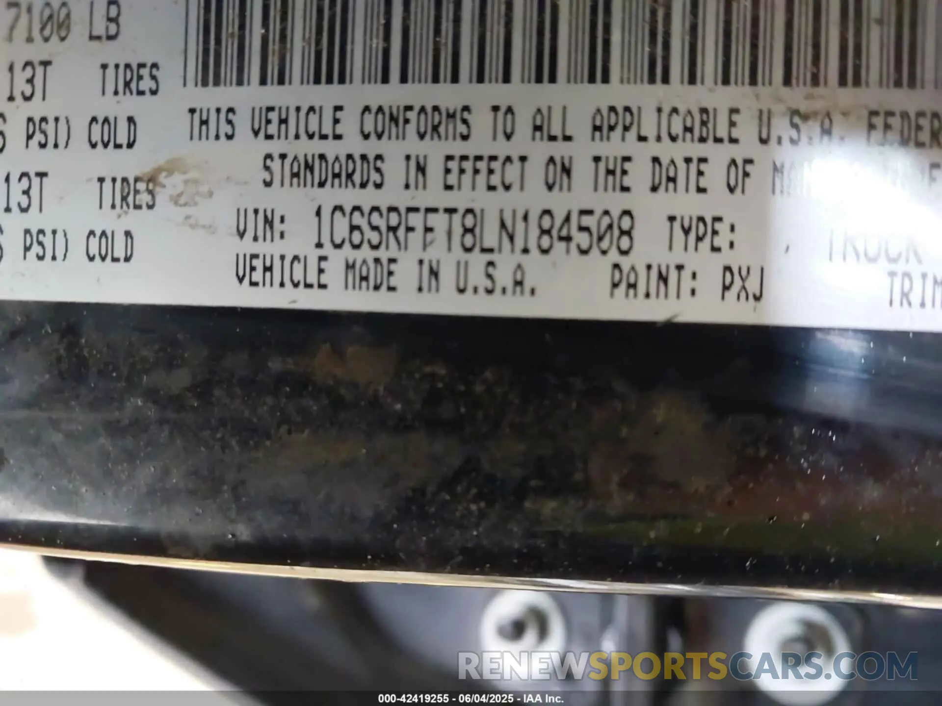 9 Photograph of a damaged car 1C6SRFFT8LN184508 RAM 1500 2020