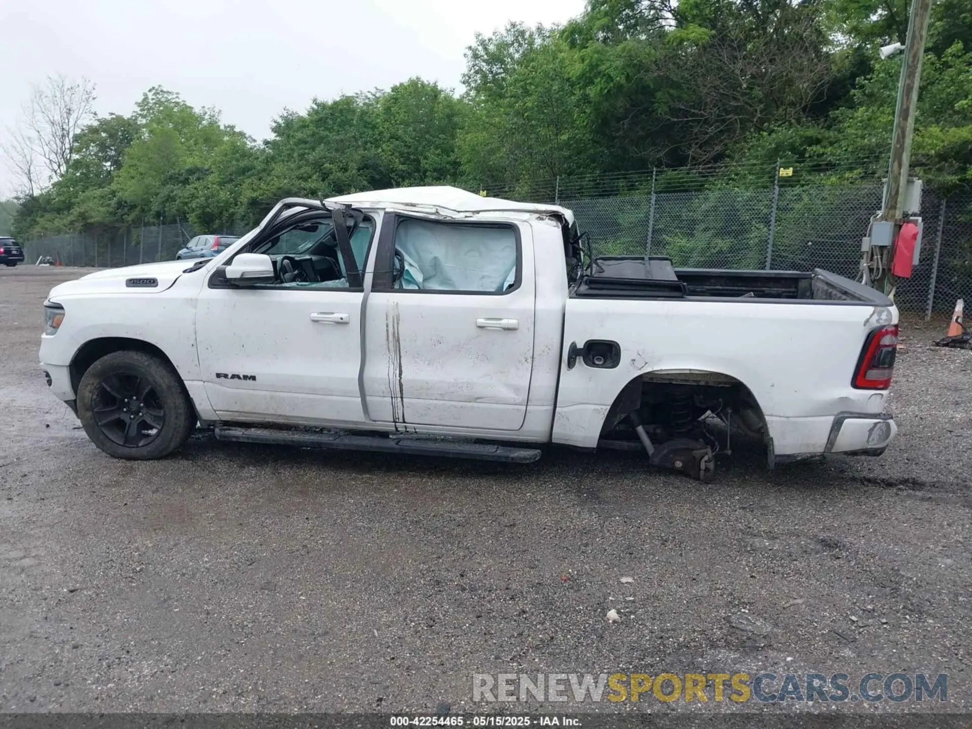 14 Photograph of a damaged car 1C6SRFFT8LN207821 RAM 1500 2020