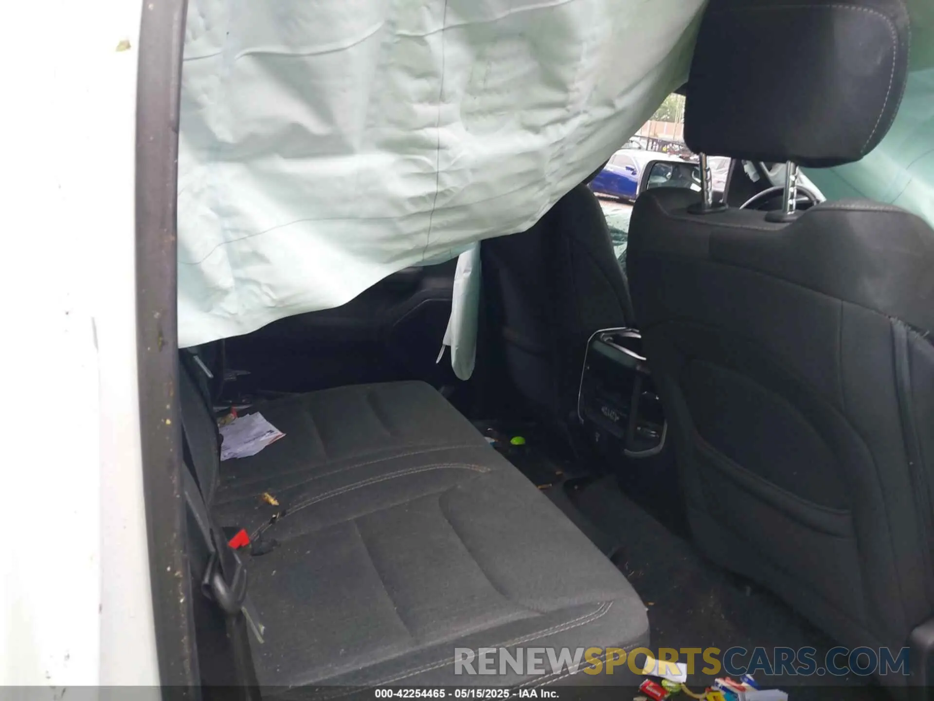 8 Photograph of a damaged car 1C6SRFFT8LN207821 RAM 1500 2020