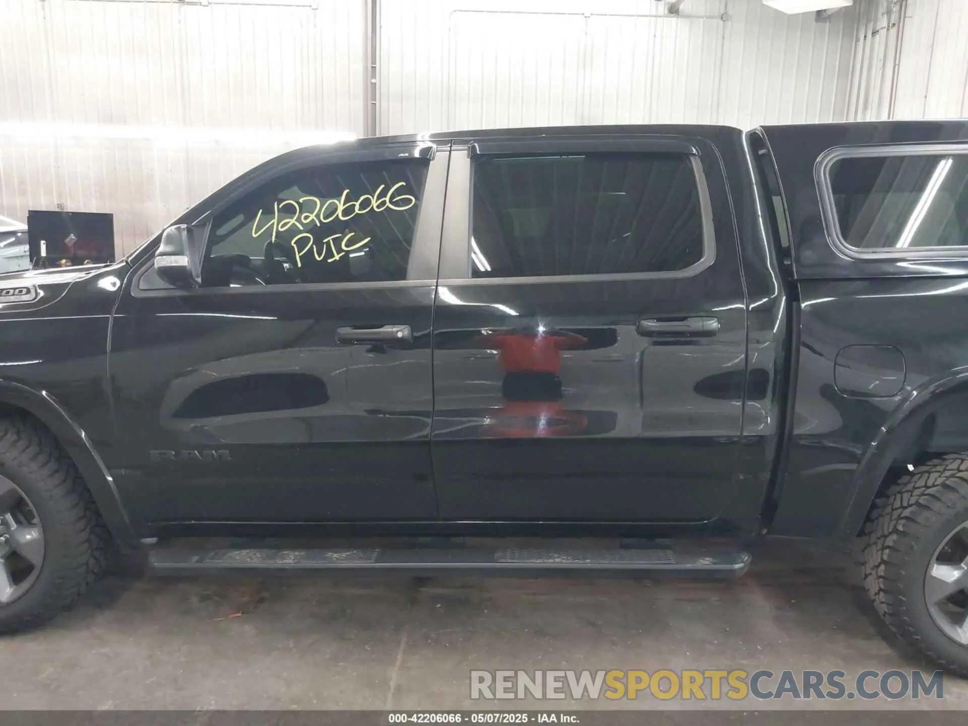 15 Photograph of a damaged car 1C6SRFFT8LN308129 RAM 1500 2020