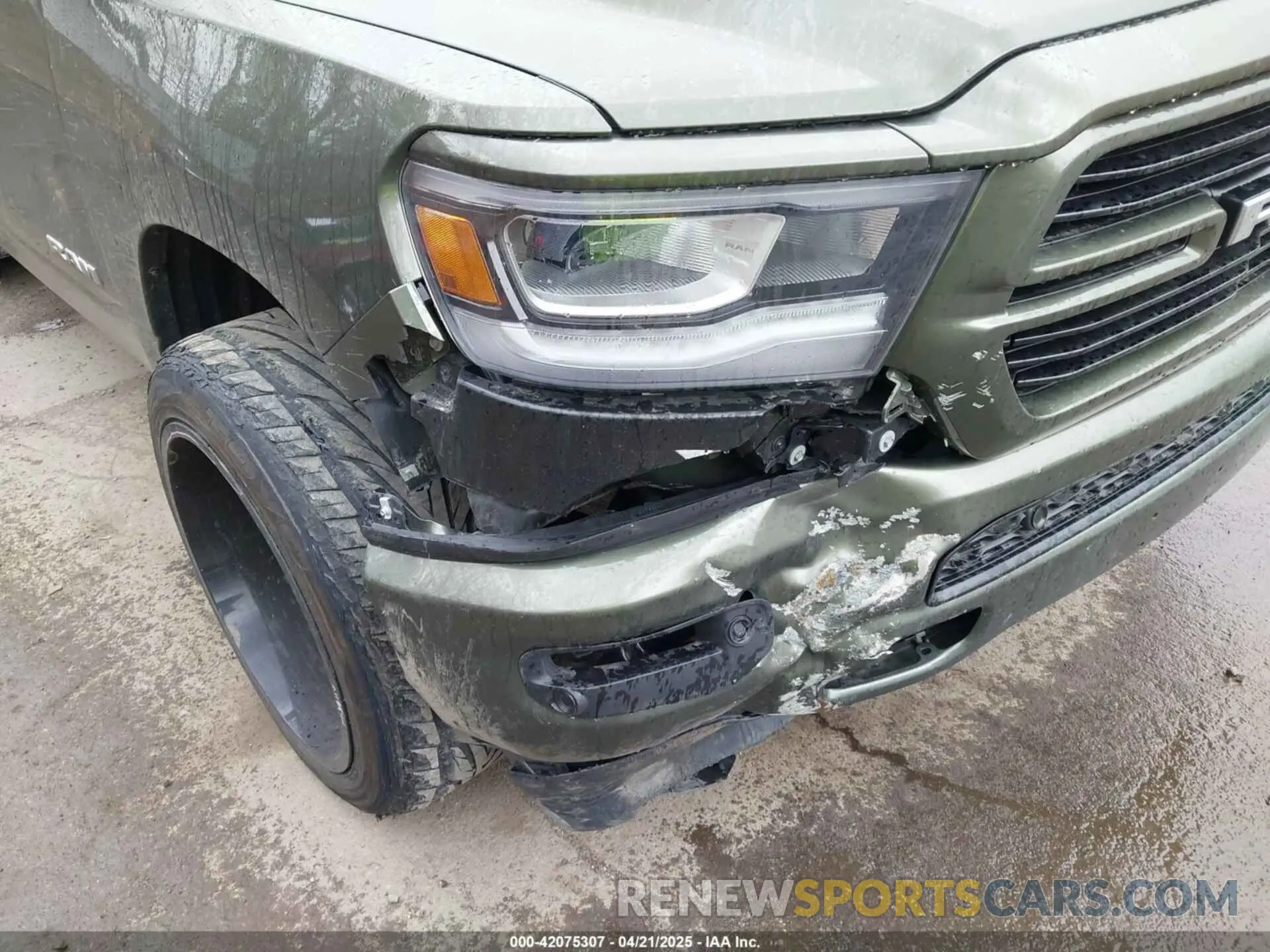 12 Photograph of a damaged car 1C6SRFFT8LN326825 RAM 1500 2020
