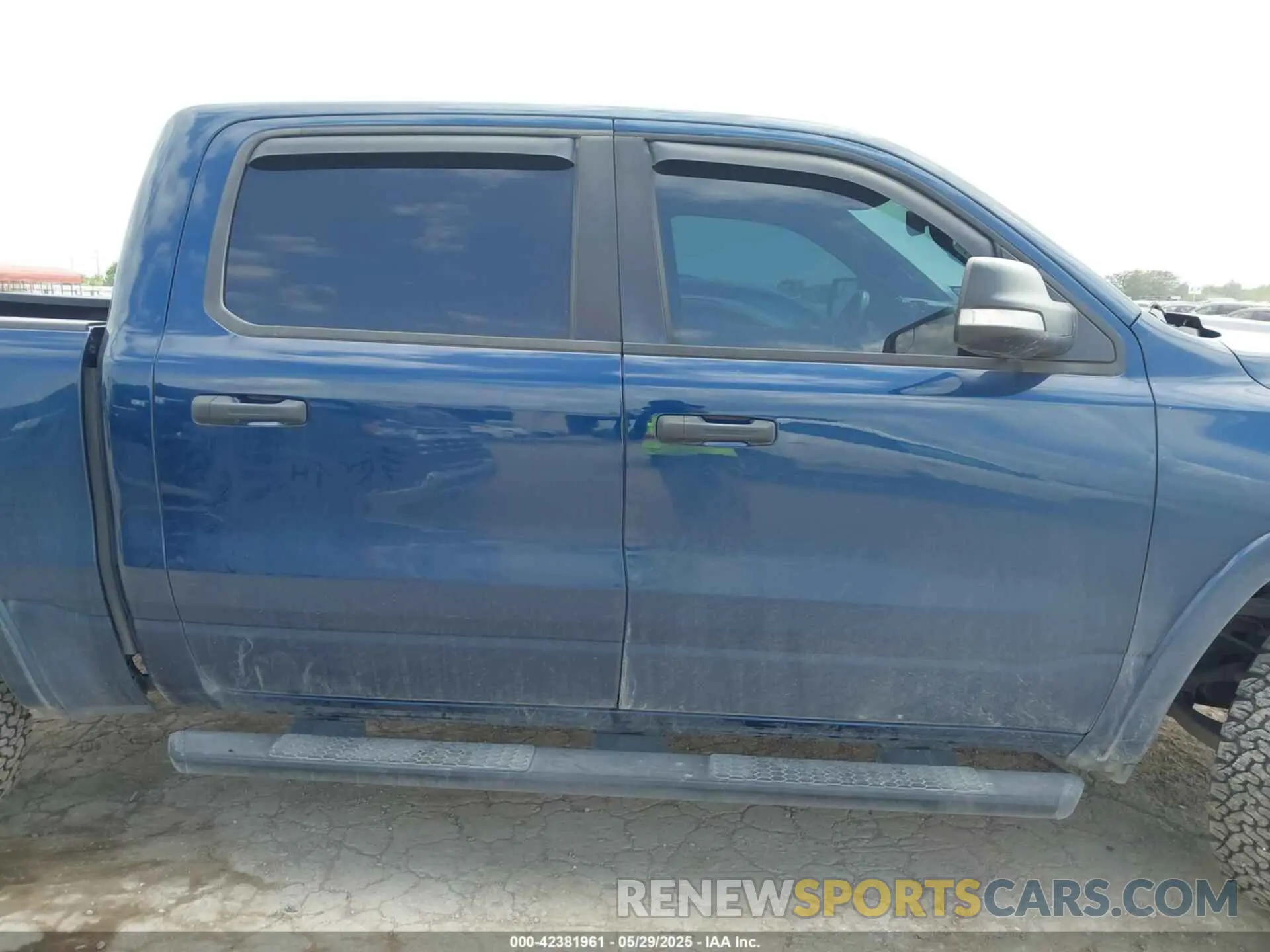 13 Photograph of a damaged car 1C6SRFFT8LN387625 RAM 1500 2020