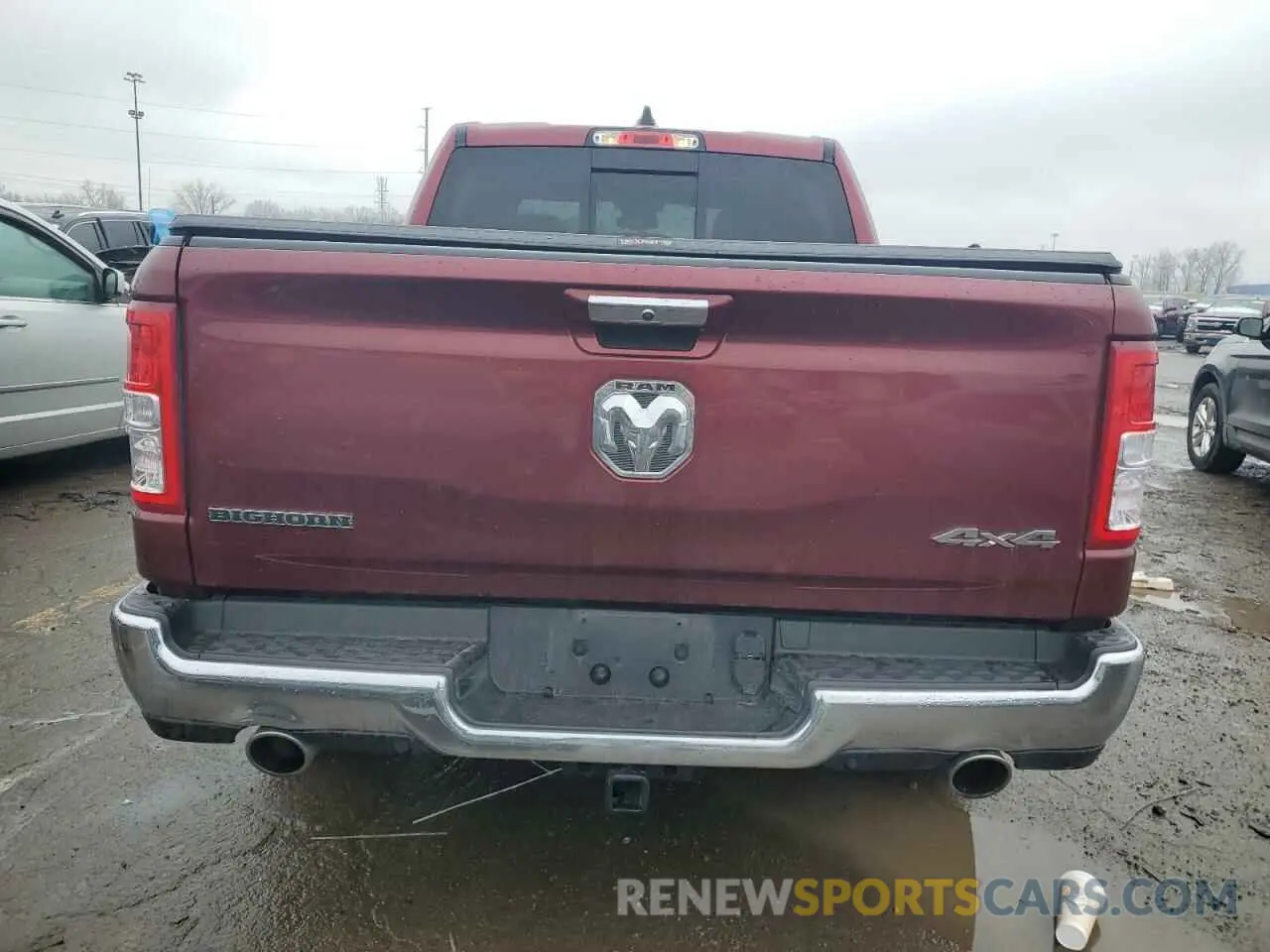 6 Photograph of a damaged car 1C6SRFFT9LN113754 RAM 1500 2020