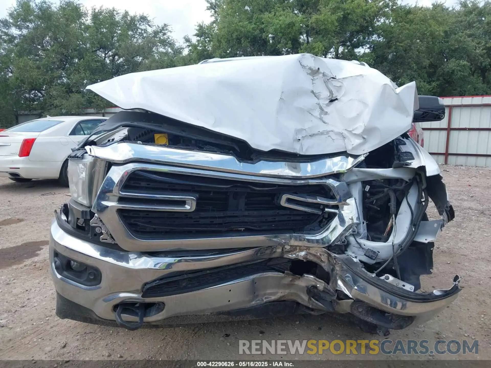 11 Photograph of a damaged car 1C6SRFFT9LN321942 RAM 1500 2020