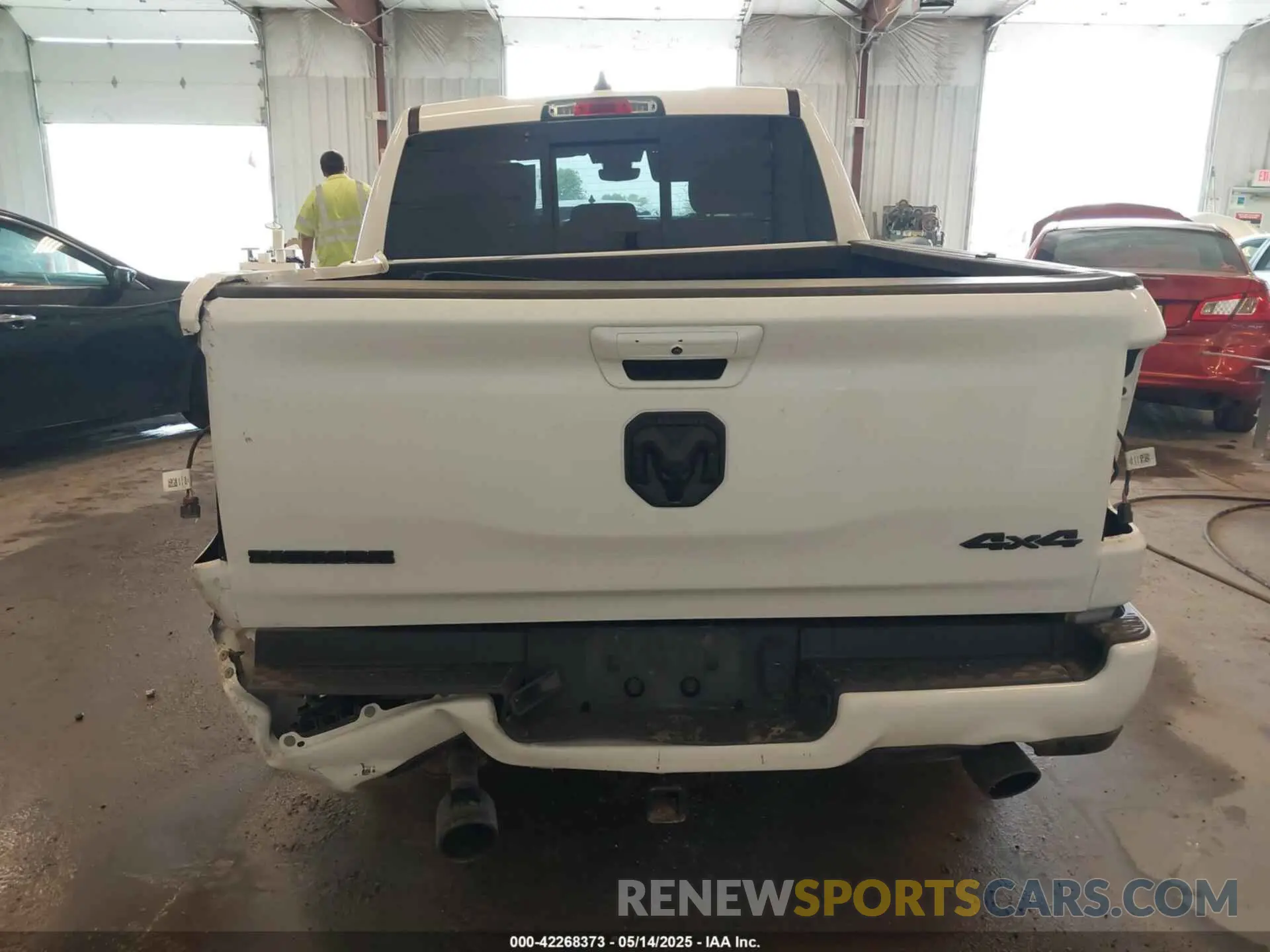 16 Photograph of a damaged car 1C6SRFFTXLN241064 RAM 1500 2020