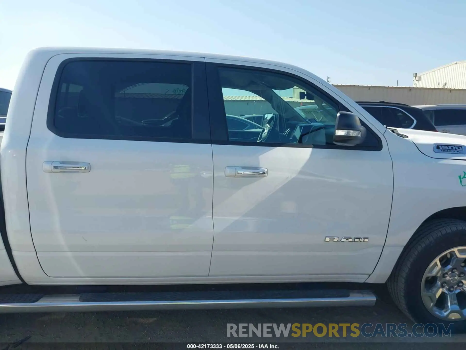 13 Photograph of a damaged car 1C6SRFFTXLN291141 RAM 1500 2020