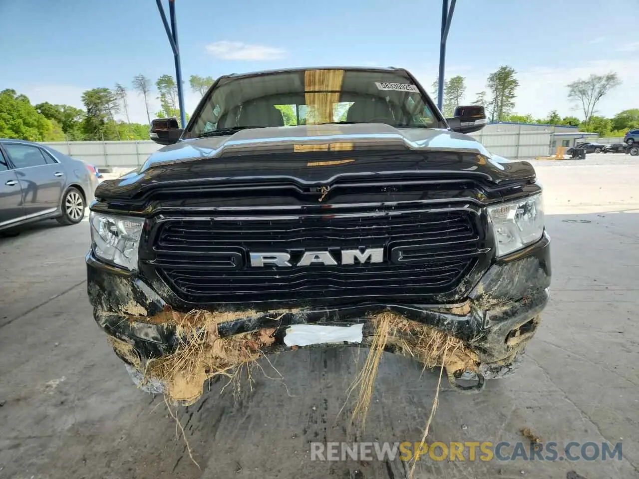 5 Photograph of a damaged car 1C6SRFFTXLN305247 RAM 1500 2020