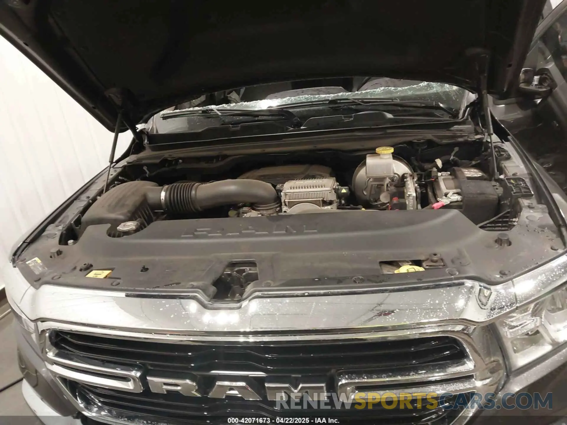 10 Photograph of a damaged car 1C6SRFFTXLN359454 RAM 1500 2020