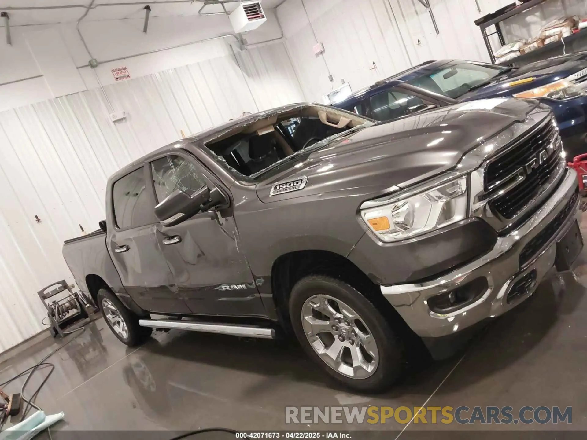 13 Photograph of a damaged car 1C6SRFFTXLN359454 RAM 1500 2020
