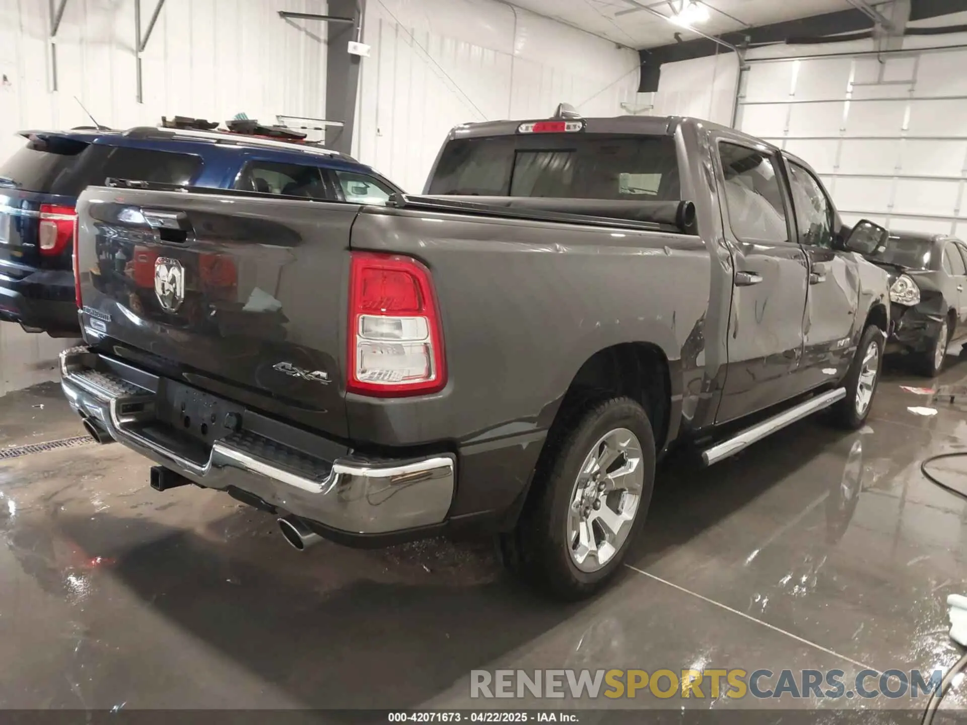 4 Photograph of a damaged car 1C6SRFFTXLN359454 RAM 1500 2020