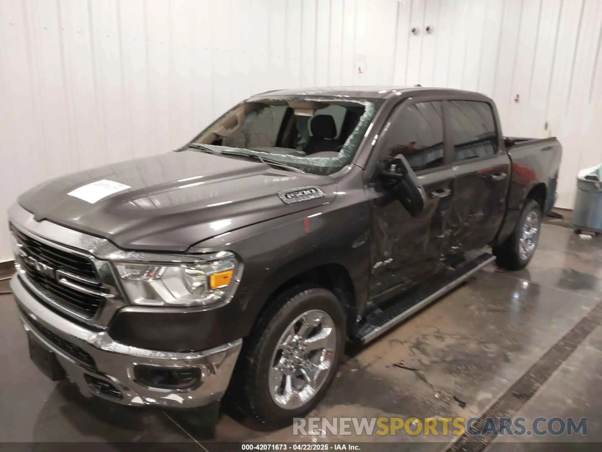 6 Photograph of a damaged car 1C6SRFFTXLN359454 RAM 1500 2020
