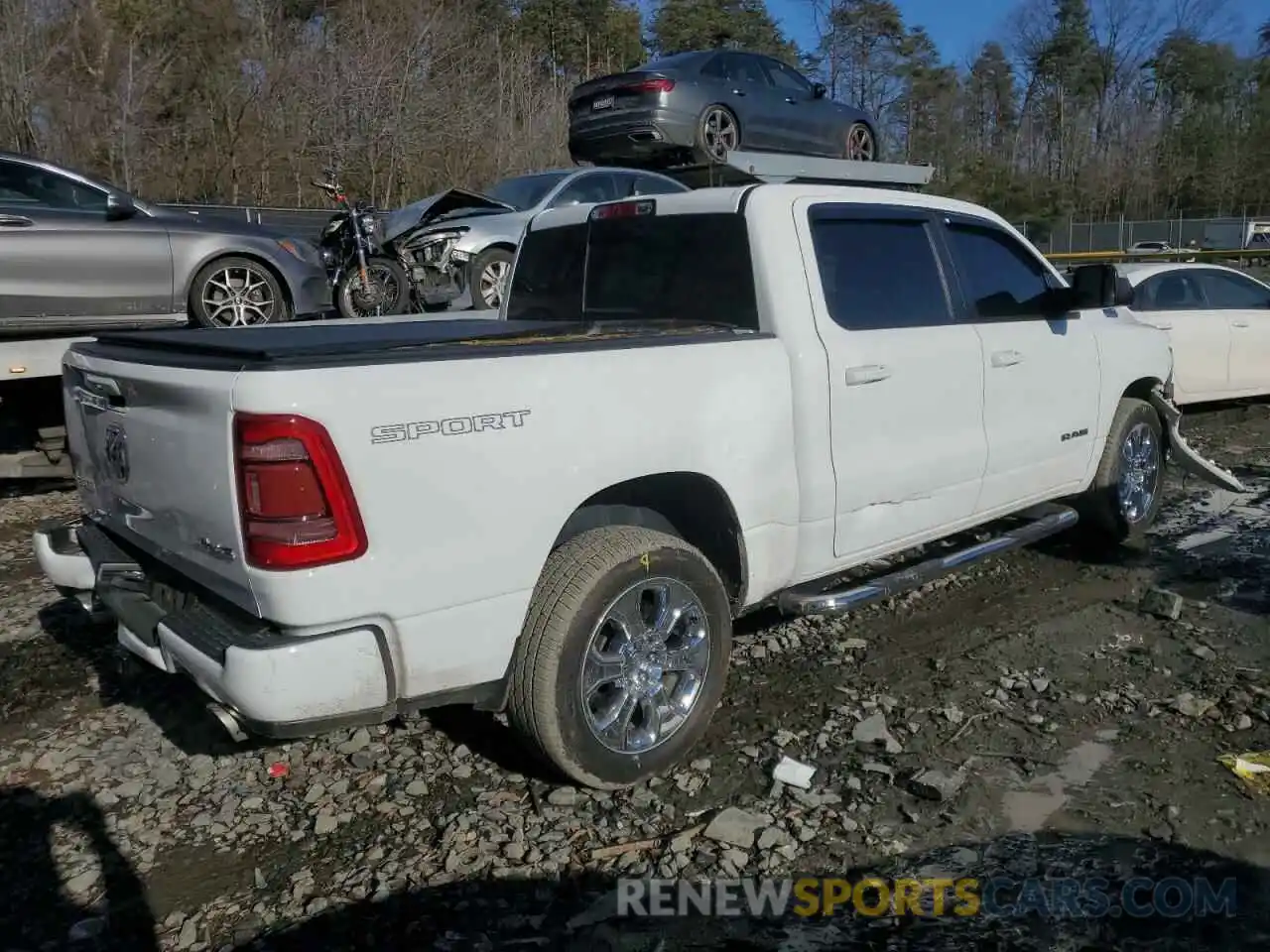 3 Photograph of a damaged car 1C6SRFFTXLN380563 RAM 1500 2020