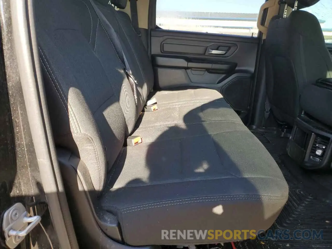 11 Photograph of a damaged car 1C6SRFGT1LN117327 RAM 1500 2020