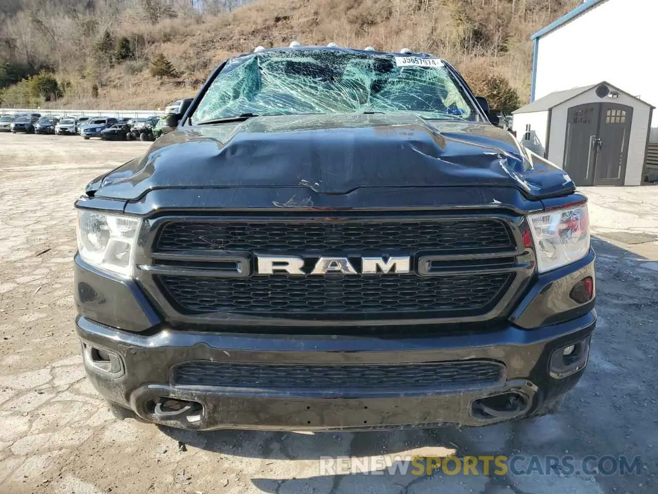 5 Photograph of a damaged car 1C6SRFGT1LN117327 RAM 1500 2020
