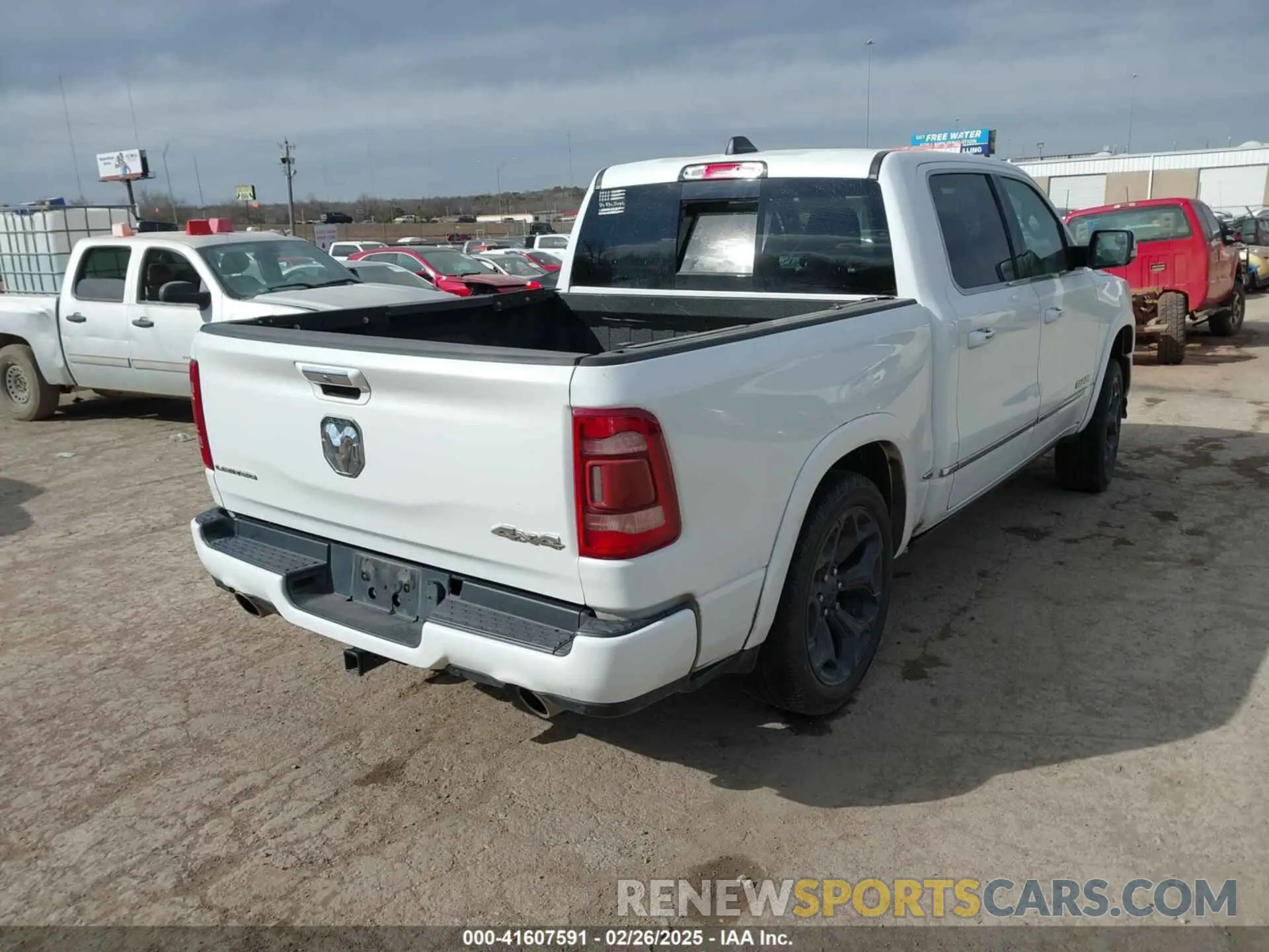 4 Photograph of a damaged car 1C6SRFHT0LN223265 RAM 1500 2020
