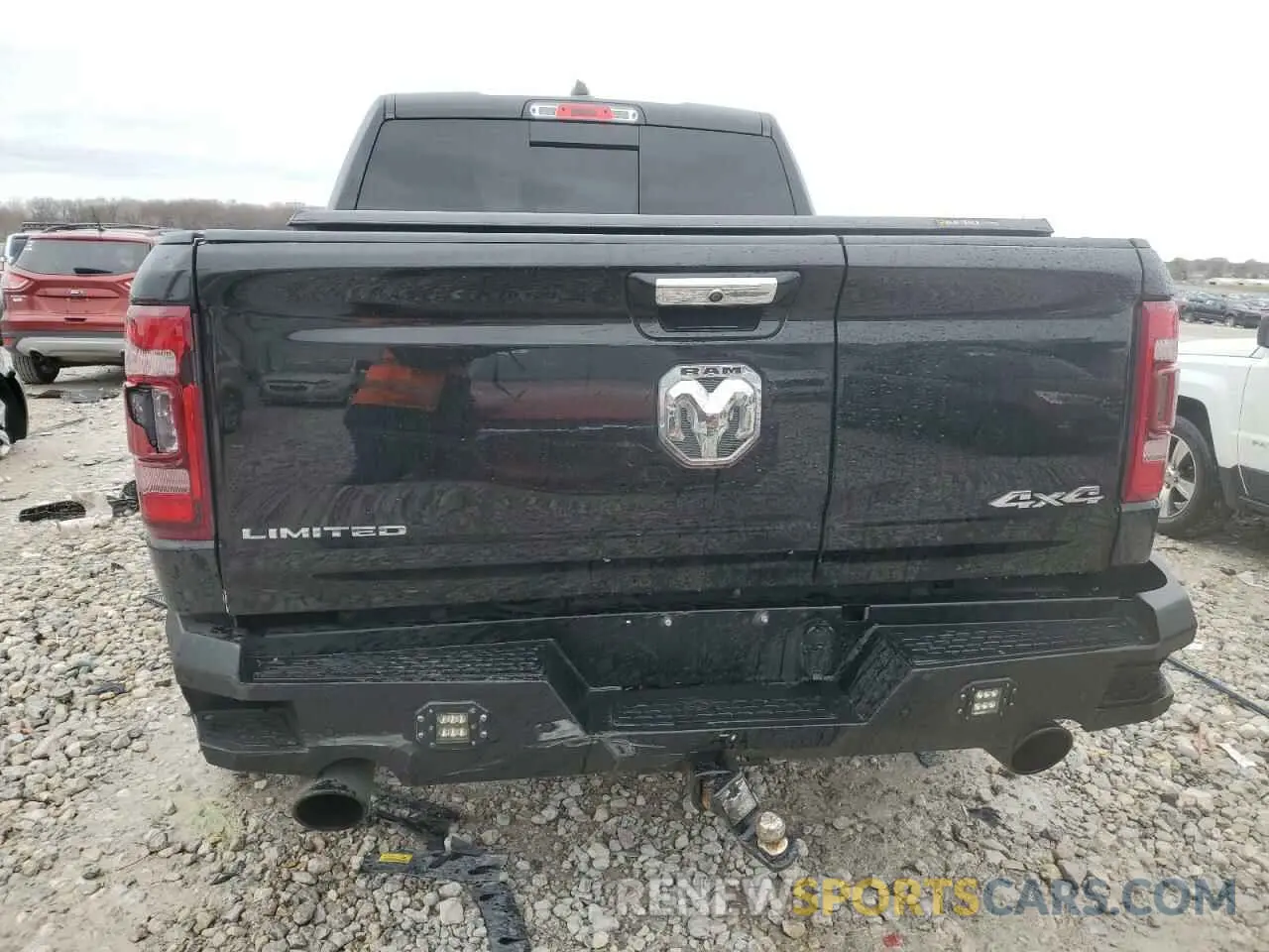 6 Photograph of a damaged car 1C6SRFHT4LN284084 RAM 1500 2020