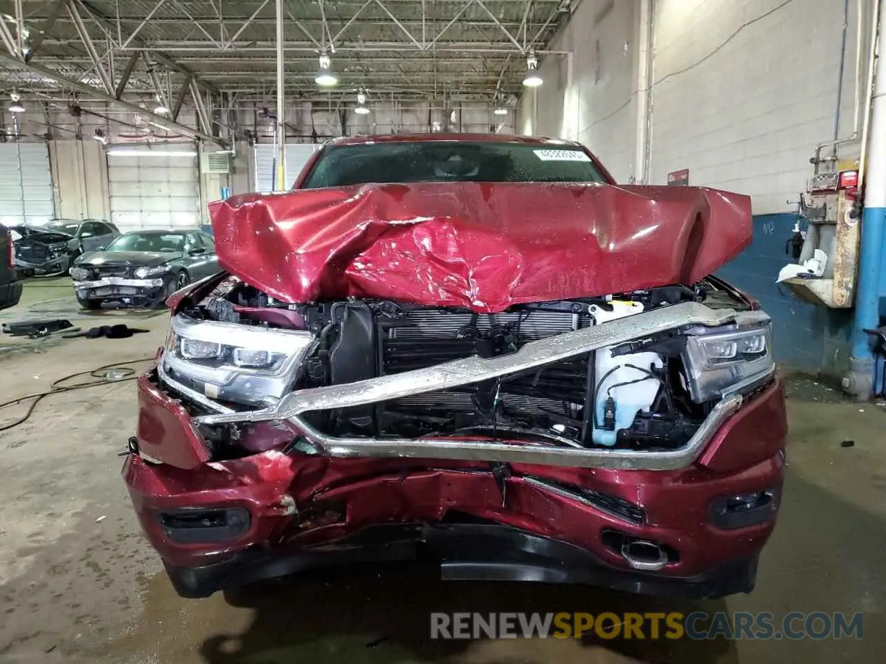 5 Photograph of a damaged car 1C6SRFHT5LN136266 RAM 1500 2020