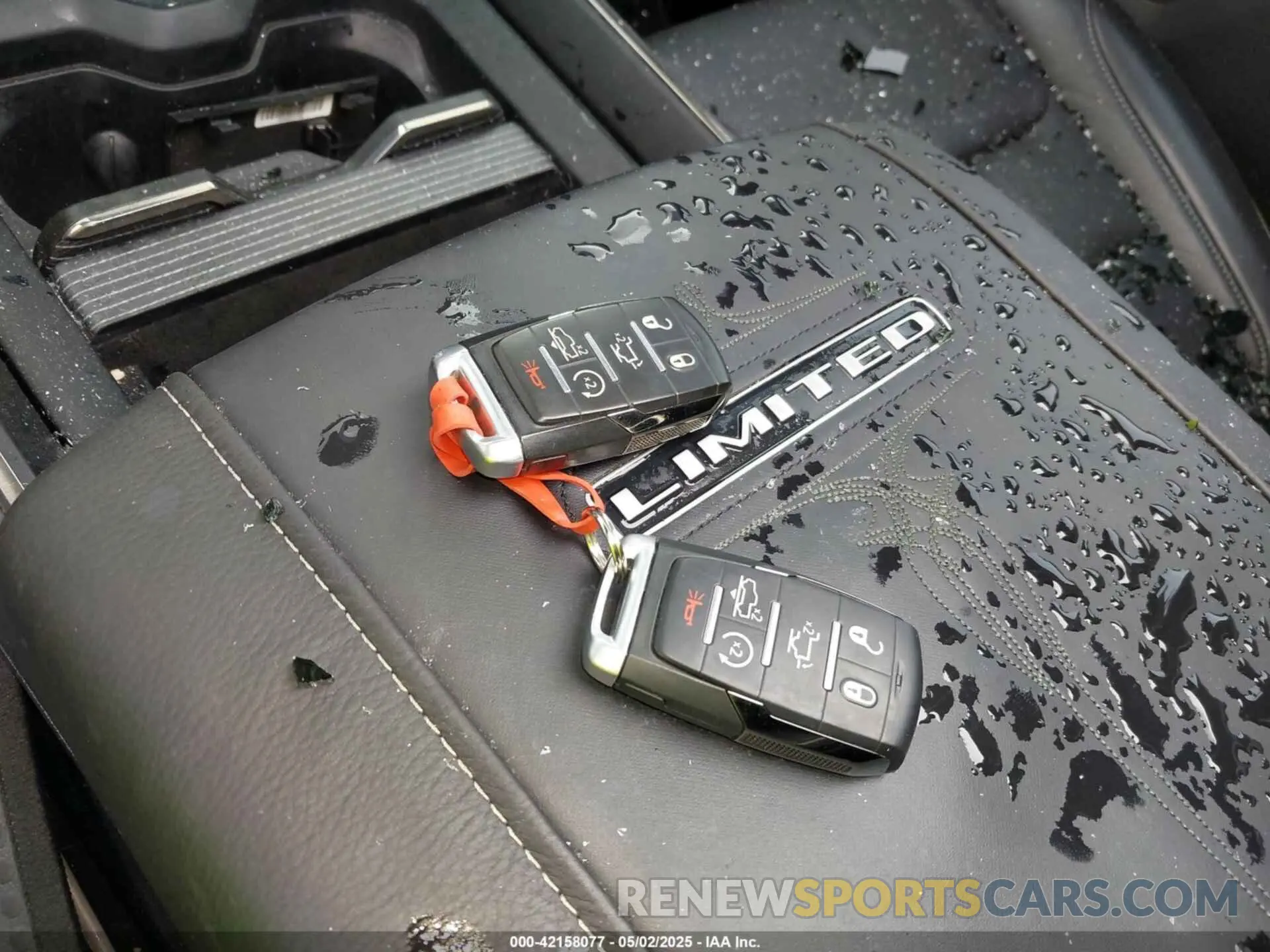 11 Photograph of a damaged car 1C6SRFHT5LN341876 RAM 1500 2020
