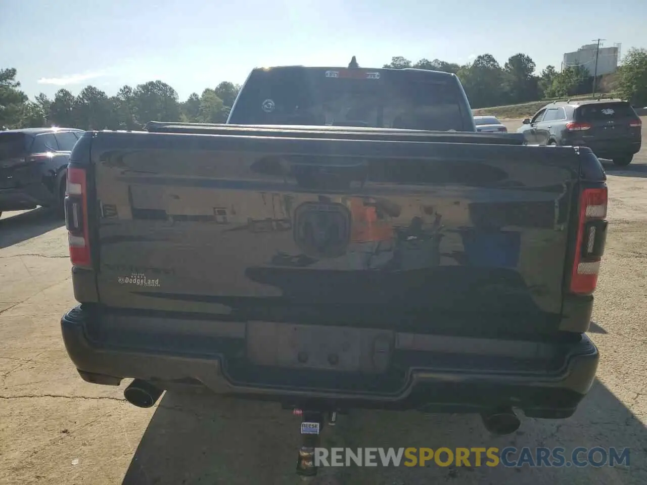 6 Photograph of a damaged car 1C6SRFHT7LN287402 RAM 1500 2020