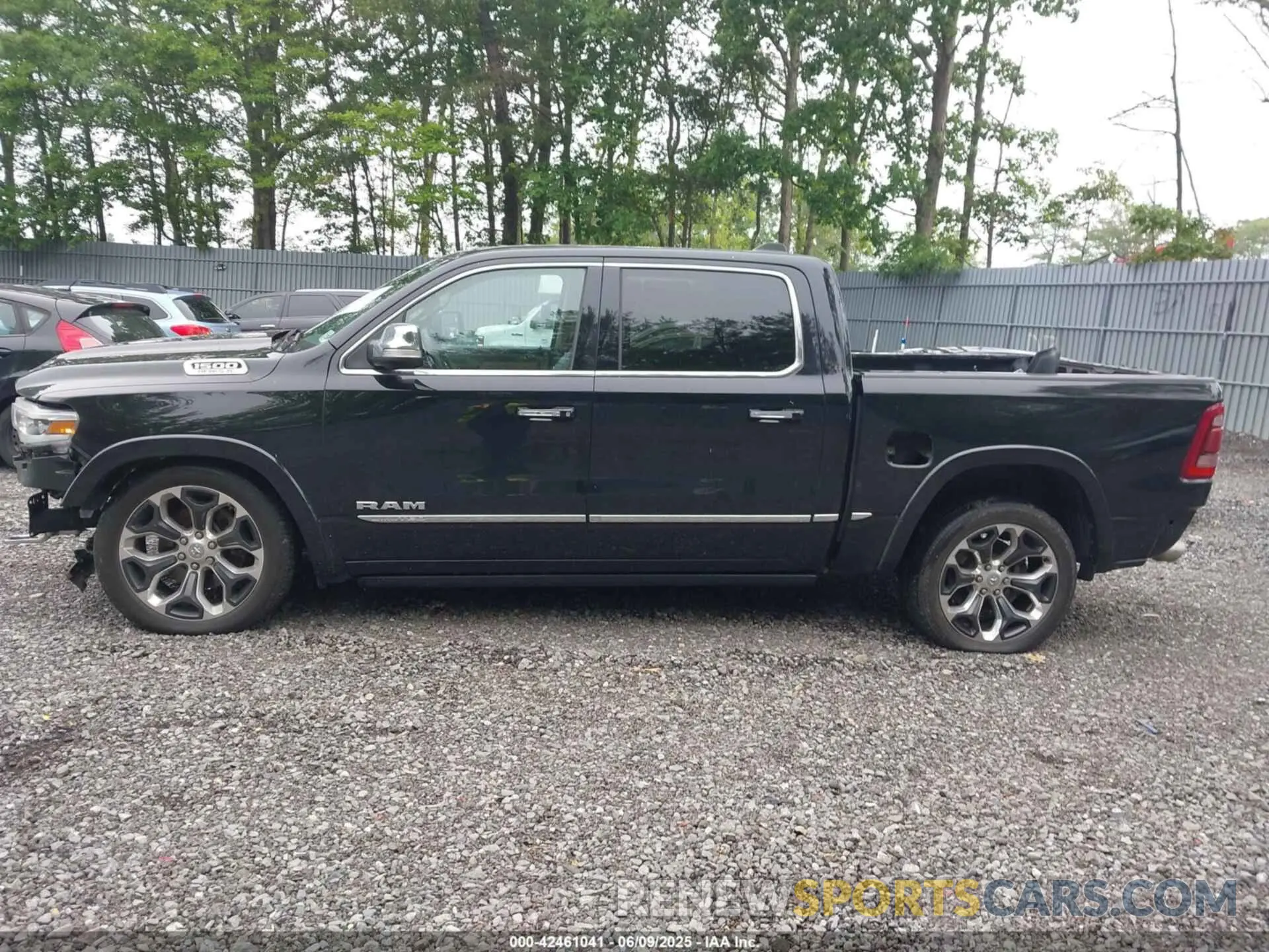 14 Photograph of a damaged car 1C6SRFHT7LN344388 RAM 1500 2020