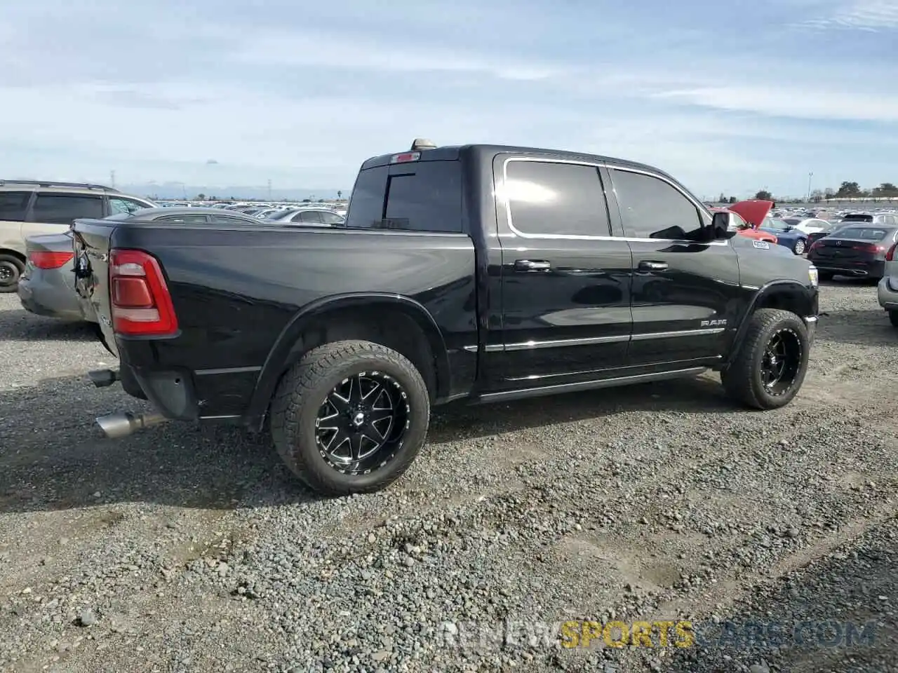 3 Photograph of a damaged car 1C6SRFHT7LN345976 RAM 1500 2020