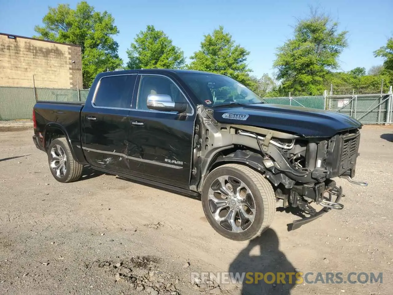 4 Photograph of a damaged car 1C6SRFHT8LN189415 RAM 1500 2020