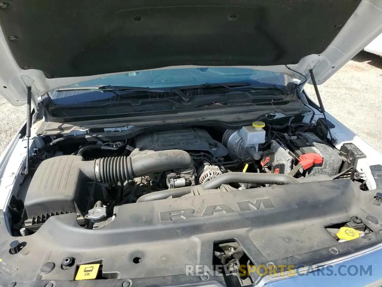11 Photograph of a damaged car 1C6SRFHT8LN292253 RAM 1500 2020