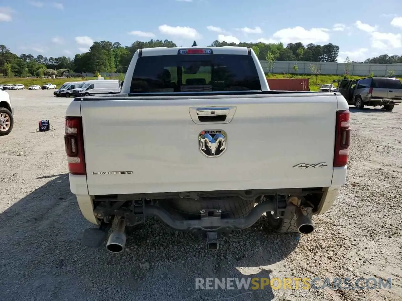 6 Photograph of a damaged car 1C6SRFHT8LN292253 RAM 1500 2020