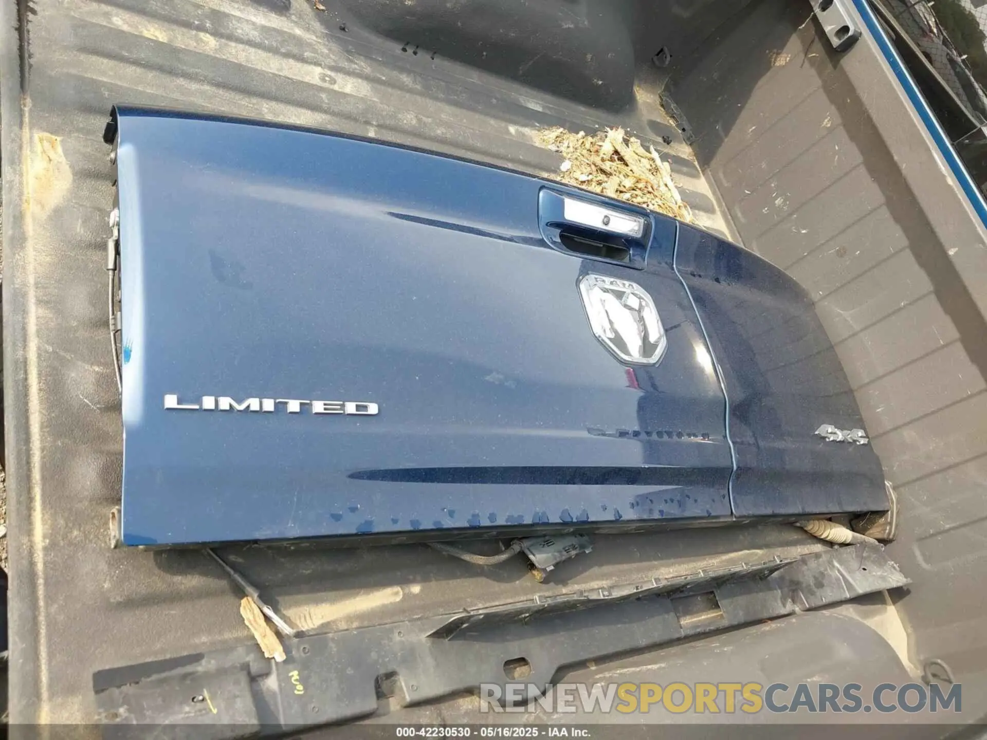 12 Photograph of a damaged car 1C6SRFHT9LN343856 RAM 1500 2020