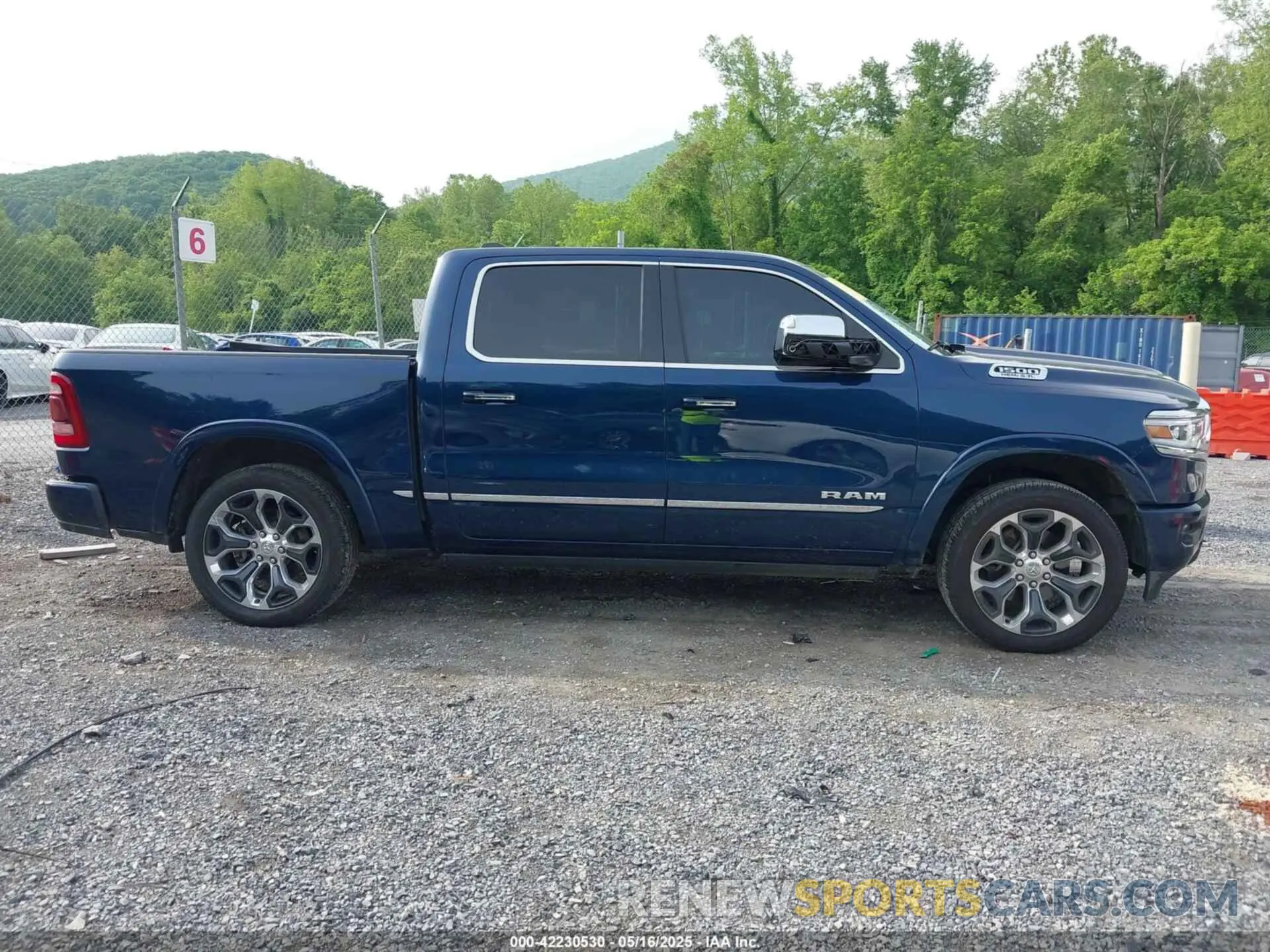 14 Photograph of a damaged car 1C6SRFHT9LN343856 RAM 1500 2020