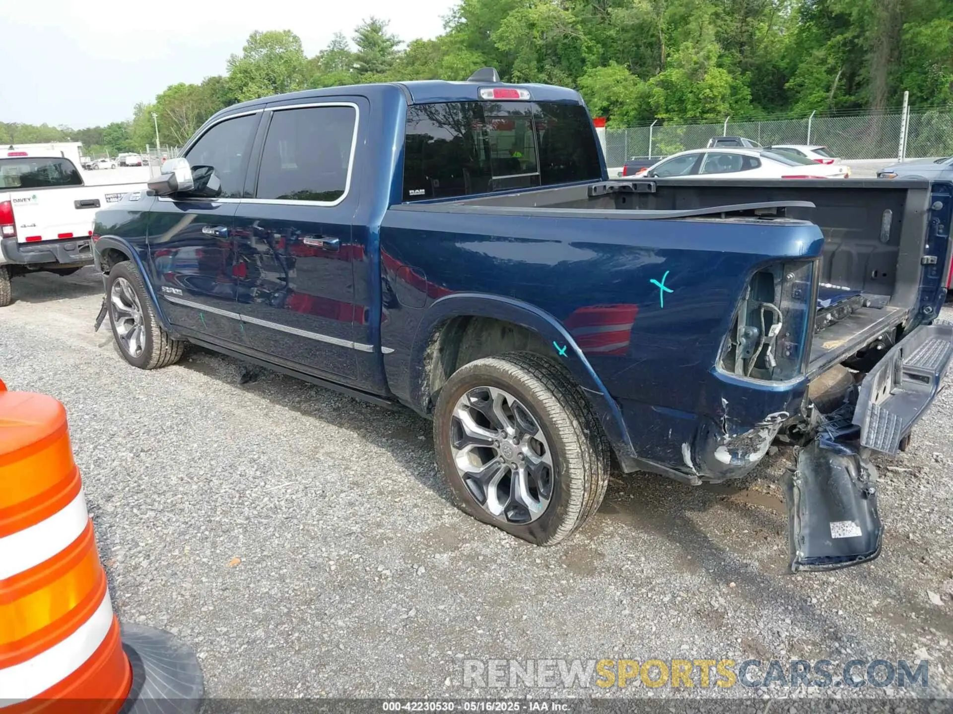 3 Photograph of a damaged car 1C6SRFHT9LN343856 RAM 1500 2020