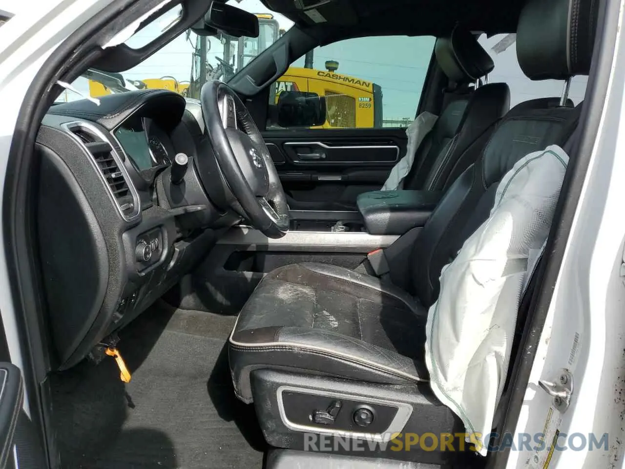 7 Photograph of a damaged car 1C6SRFJM9LN217208 RAM 1500 2020