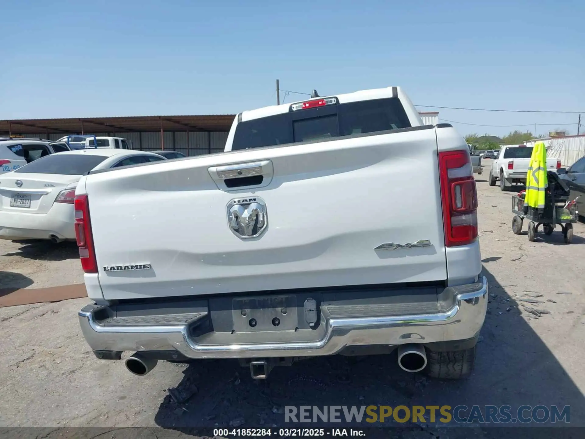 17 Photograph of a damaged car 1C6SRFJT0LN151641 RAM 1500 2020