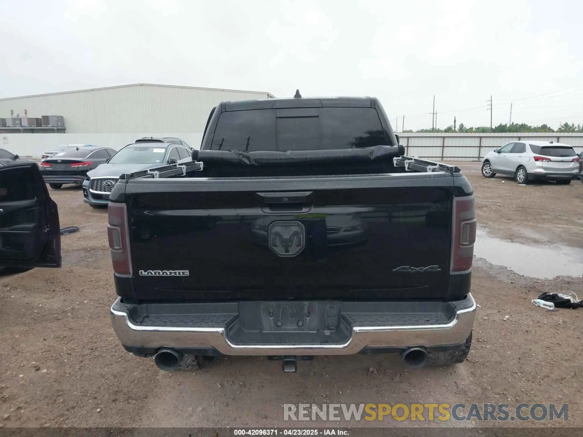 15 Photograph of a damaged car 1C6SRFJT1LN217761 RAM 1500 2020