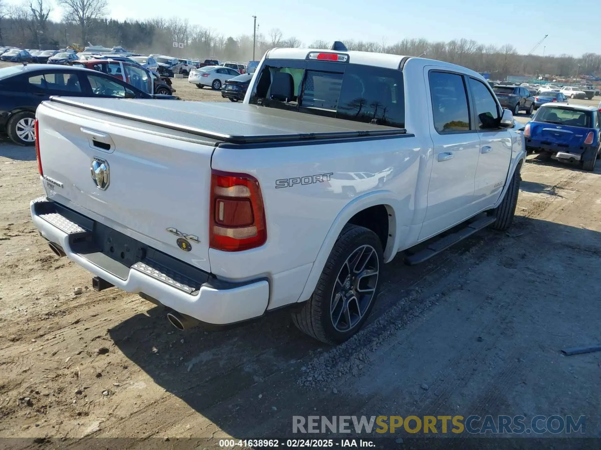 4 Photograph of a damaged car 1C6SRFJT1LN358412 RAM 1500 2020