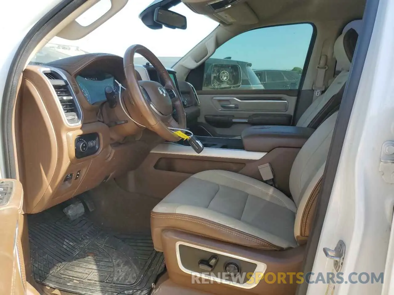 7 Photograph of a damaged car 1C6SRFJT2LN134534 RAM 1500 2020