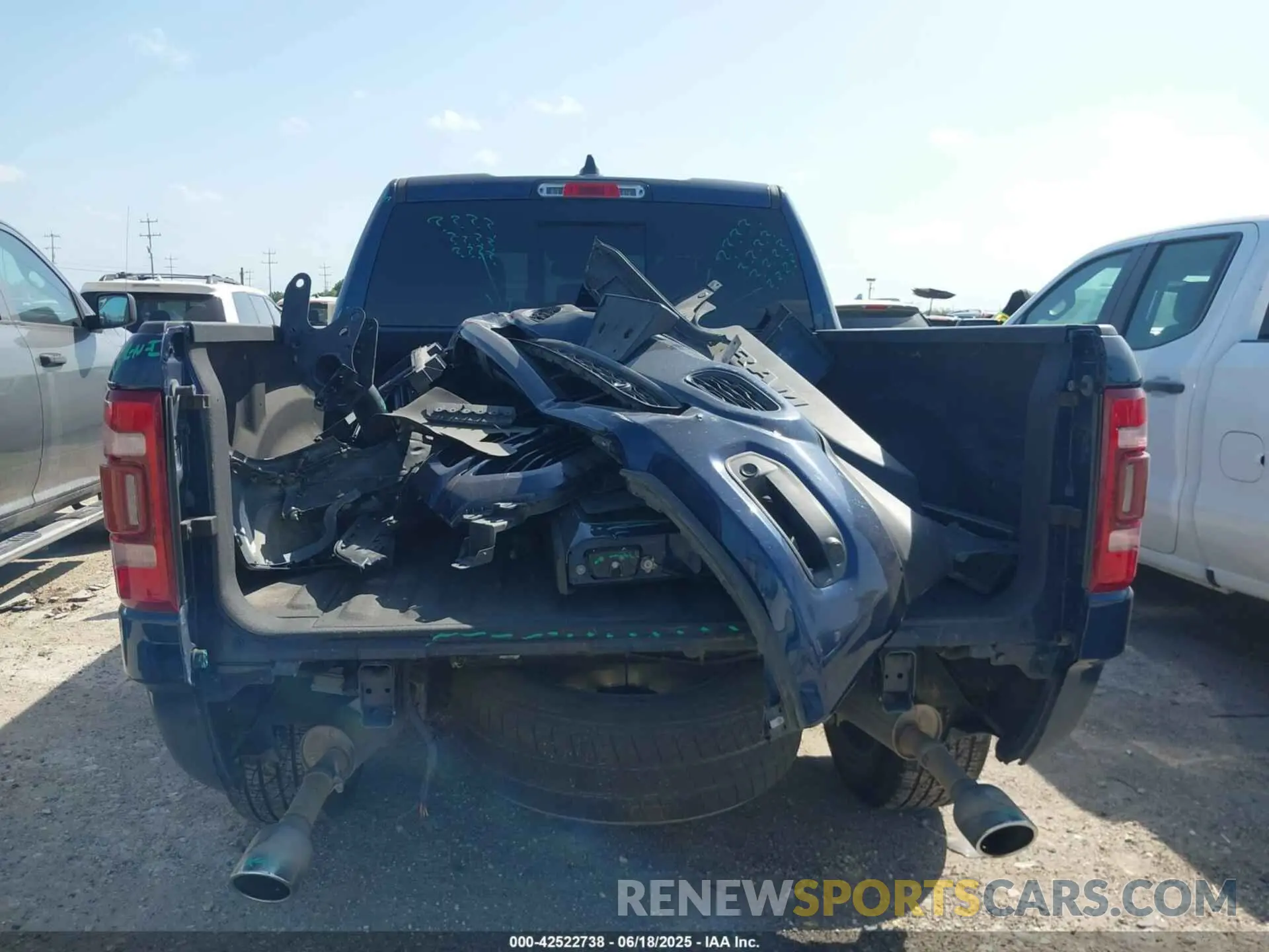 17 Photograph of a damaged car 1C6SRFJT4LN177790 RAM 1500 2020