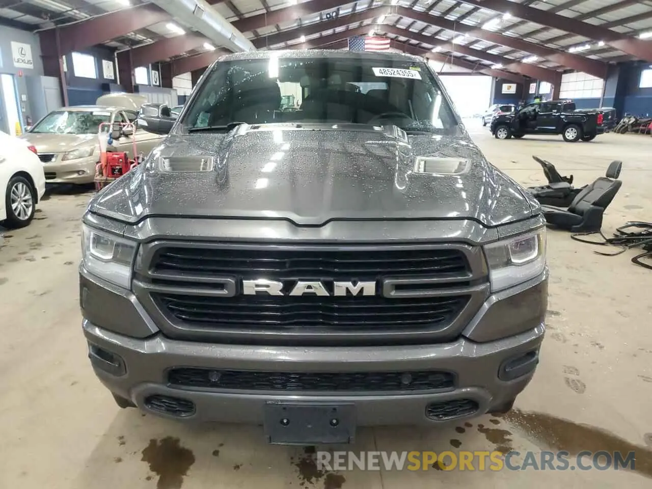 5 Photograph of a damaged car 1C6SRFJT4LN324870 RAM 1500 2020