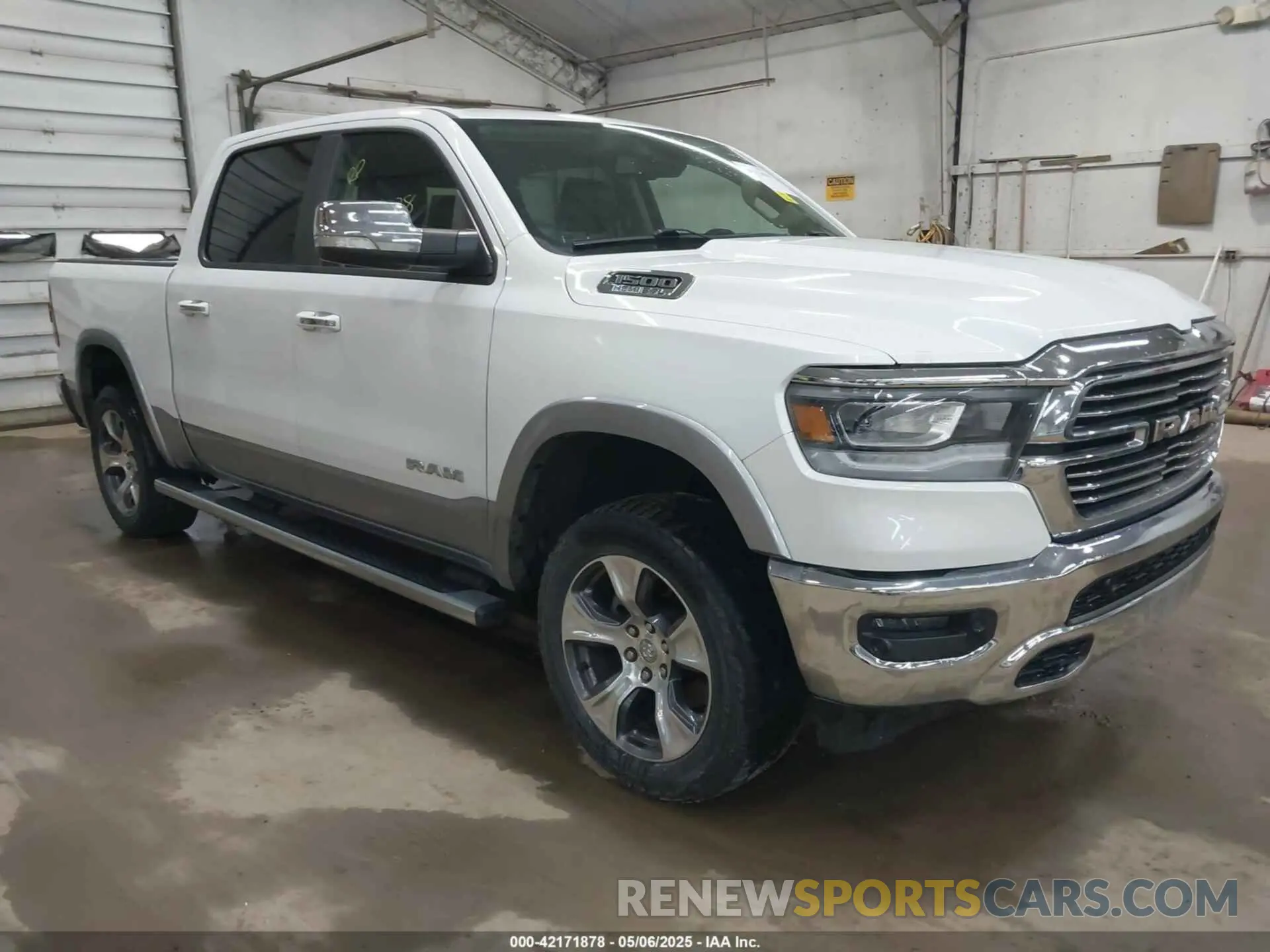 1 Photograph of a damaged car 1C6SRFJT4LN356072 RAM 1500 2020