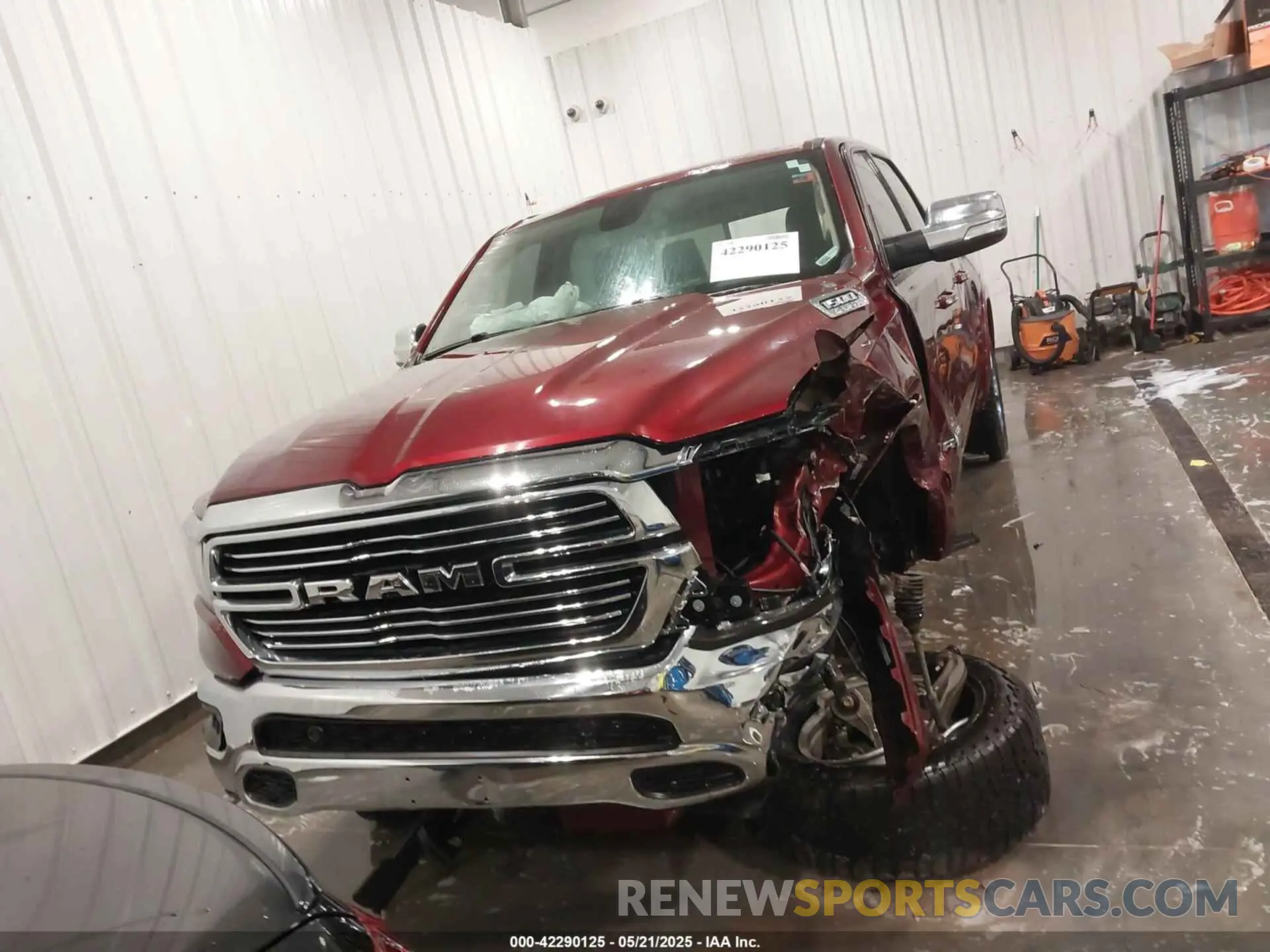 12 Photograph of a damaged car 1C6SRFJT5LN109384 RAM 1500 2020