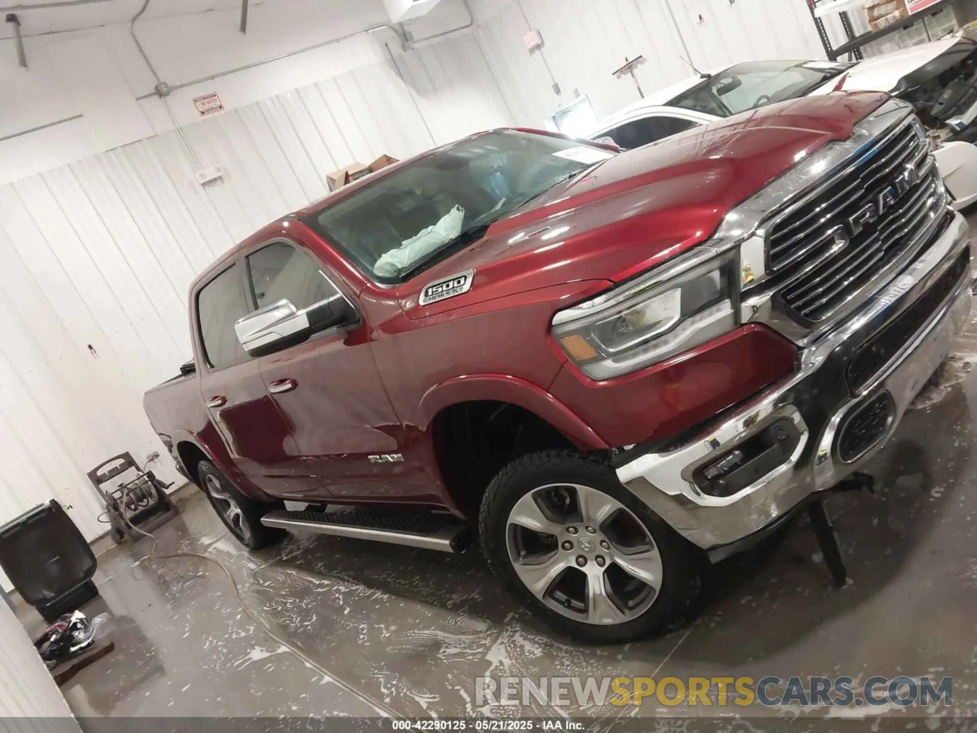 13 Photograph of a damaged car 1C6SRFJT5LN109384 RAM 1500 2020