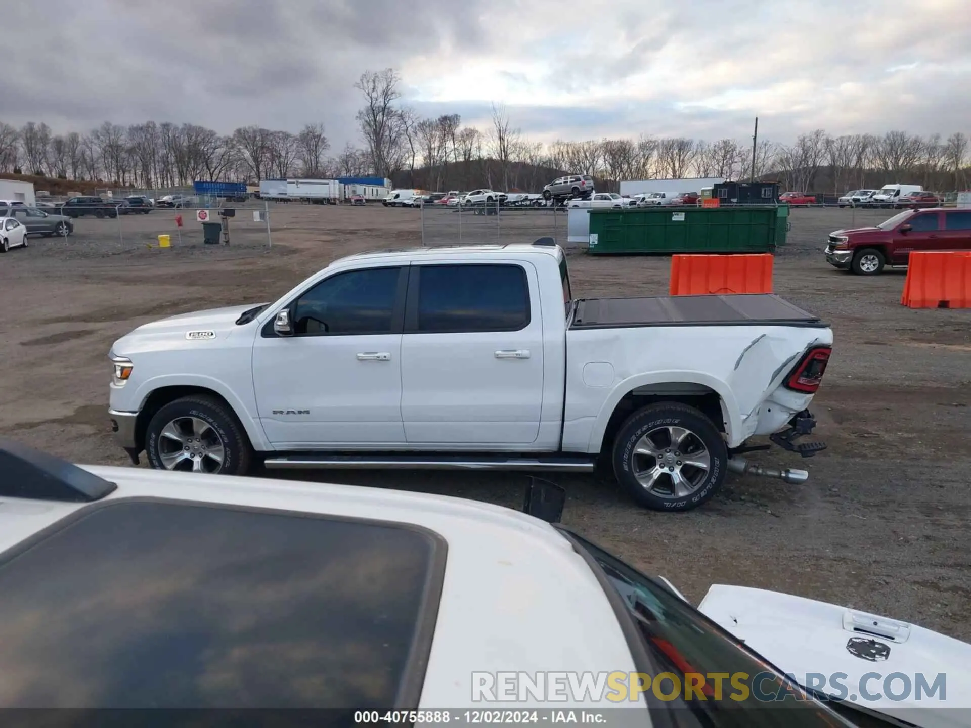 15 Photograph of a damaged car 1C6SRFJT5LN220243 RAM 1500 2020