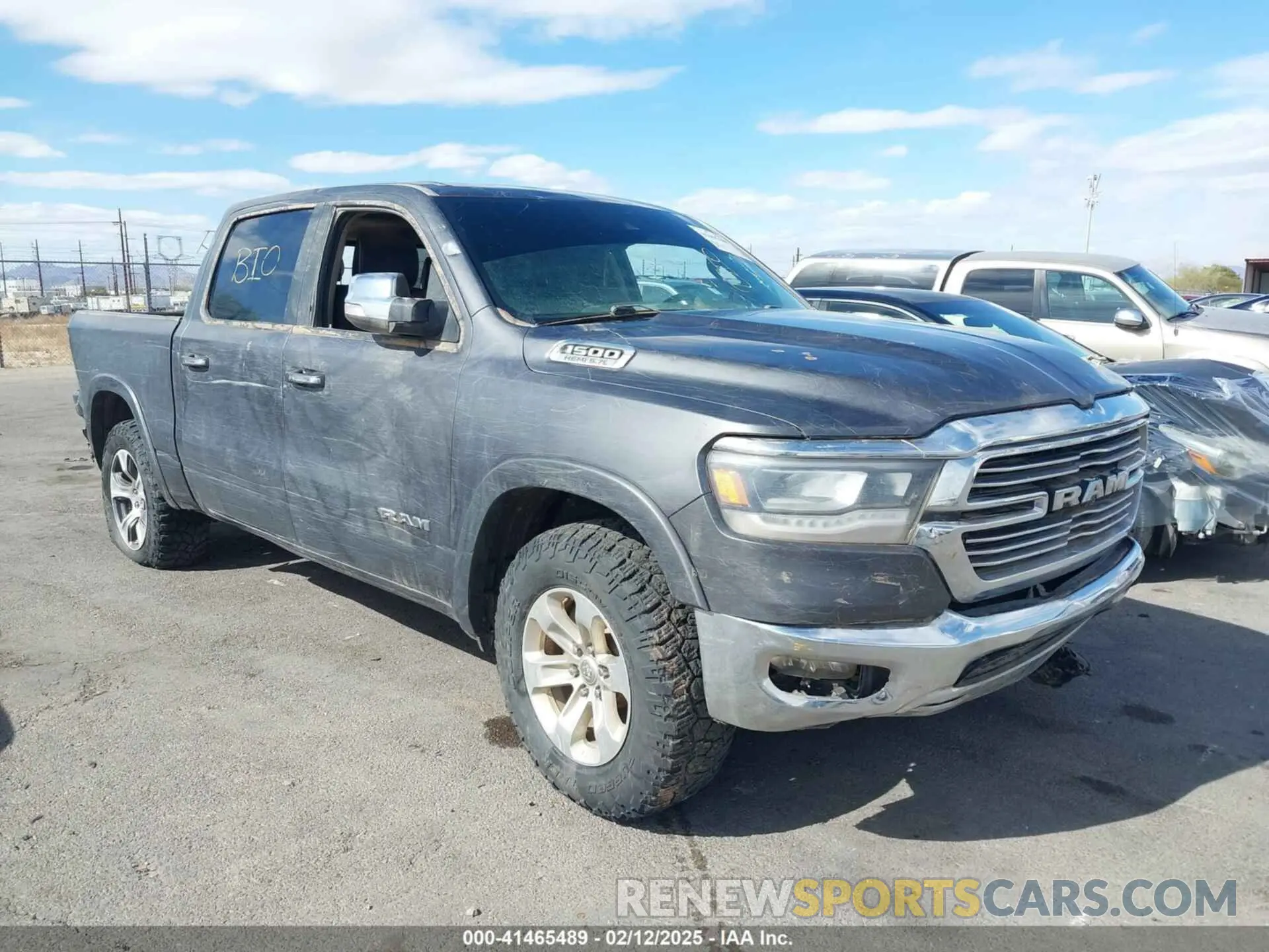 6 Photograph of a damaged car 1C6SRFJT5LN265554 RAM 1500 2020