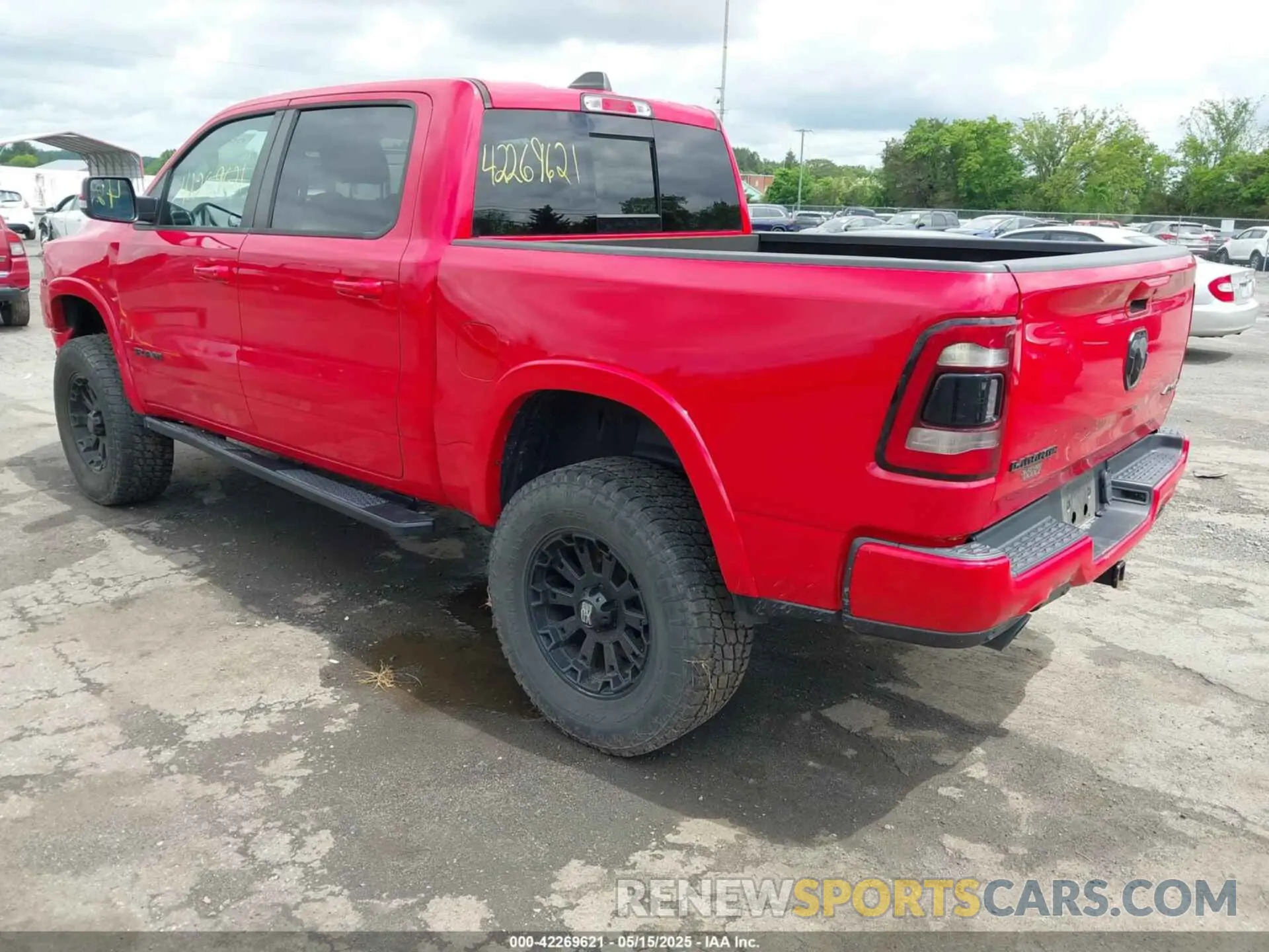 3 Photograph of a damaged car 1C6SRFJT6LN183087 RAM 1500 2020