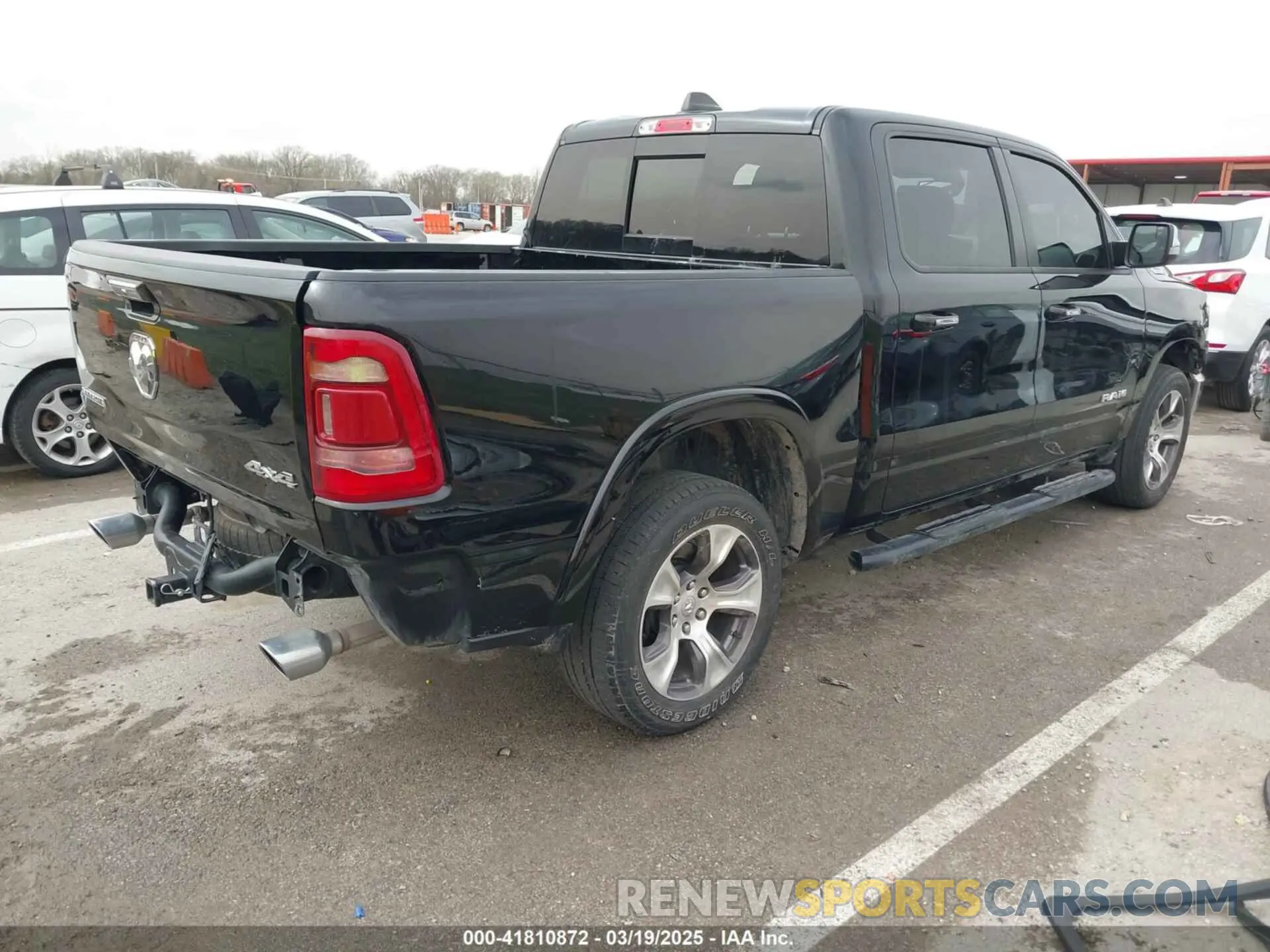4 Photograph of a damaged car 1C6SRFJT8LN419772 RAM 1500 2020